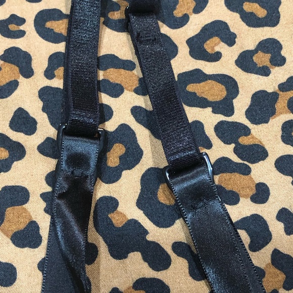 Torrid Garter Belt Black Lace Size 1-2* NWT!🖤 - Picture 6 of 12